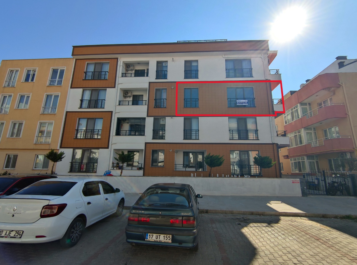 ÇANAKKALE BARBAROS 2+1 KAPALI MUTFAK SATILIK DAİRE - ÇANAKKALE MERKEZ BARBAROS MAHALLESİ - undefined undefined