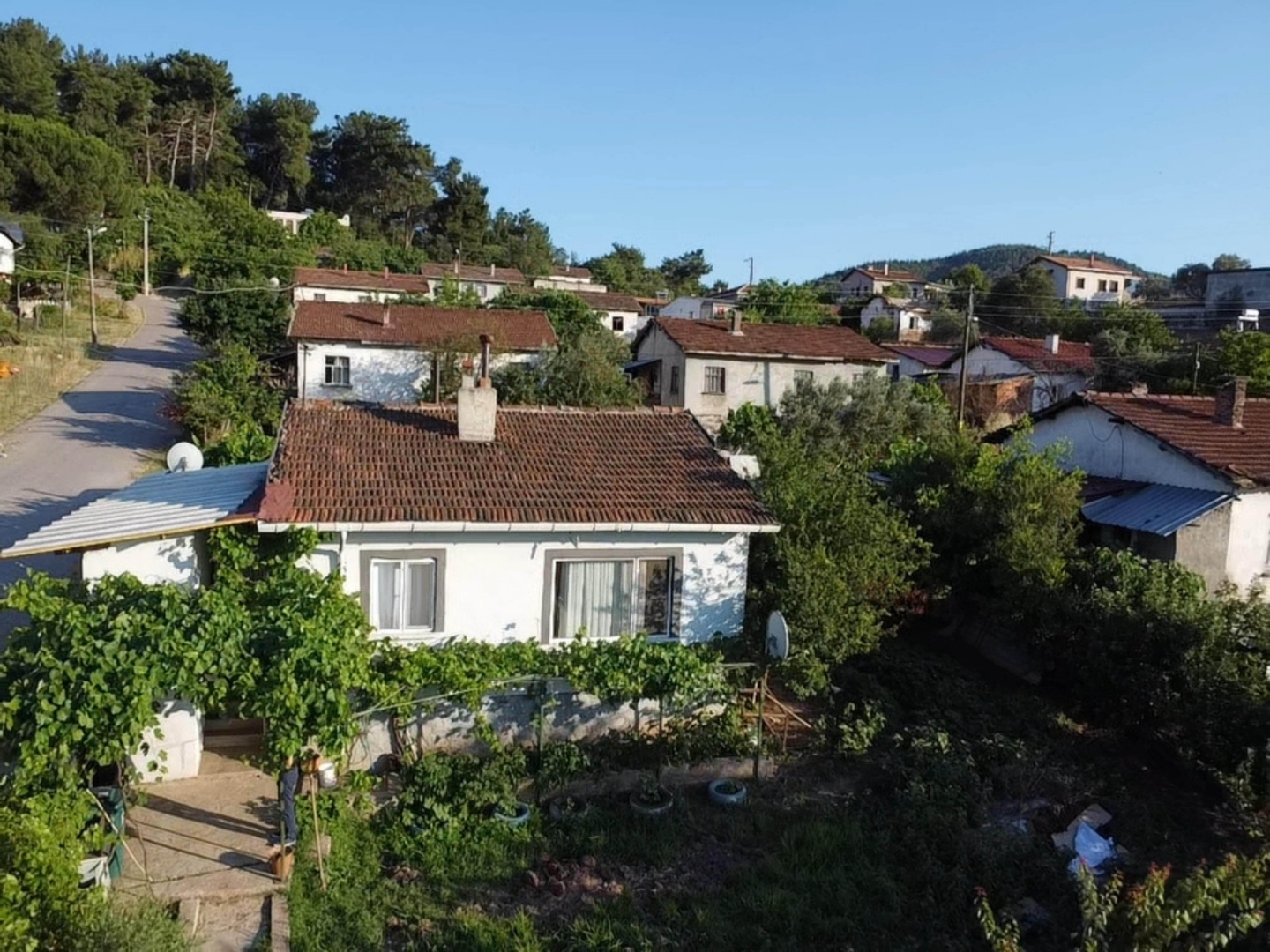ÇANAKKALE MERKEZ SERÇİLER KÖYÜNDE SATILIK MÜSTAKİL EV  - ÇANAKKALE MERKEZ SERÇİLER KÖYÜ - undefined undefined