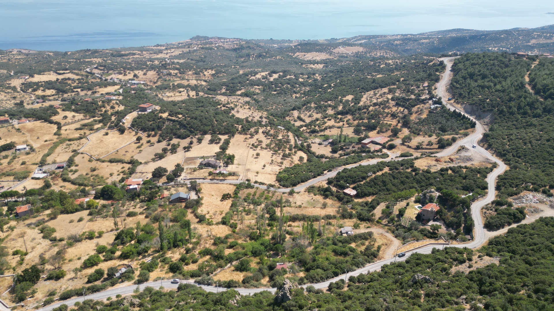 ÇANAKKALE AYVACIK KOZLU KÖYÜNDE SATILIK 1.052 M2 BAHÇE - ÇANAKKALE AYVACIK KOZLU KÖYÜ - undefined undefined