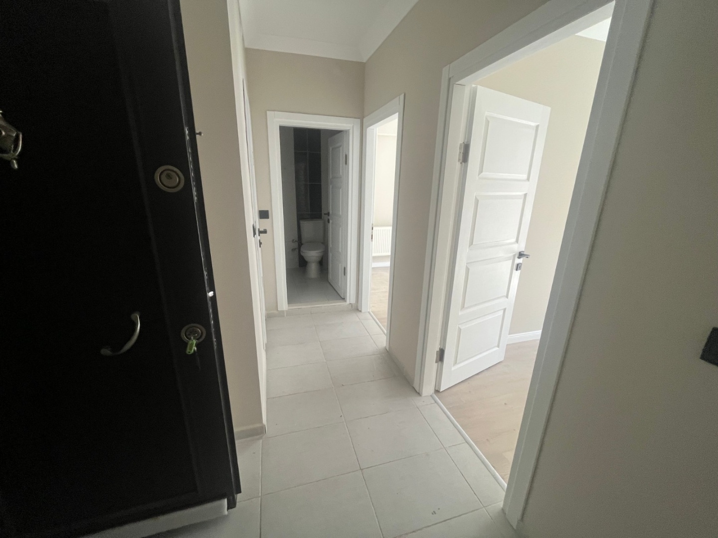 ÇANAKKALE  TRUVA CADEDESİNE YAKIN İÇİ YENİLENMİŞ 2+1 SATILIK DAİRE - ÇANAKKALE MERKEZ BARBAROS MAHALLESİ - undefined undefined - Thumbnail