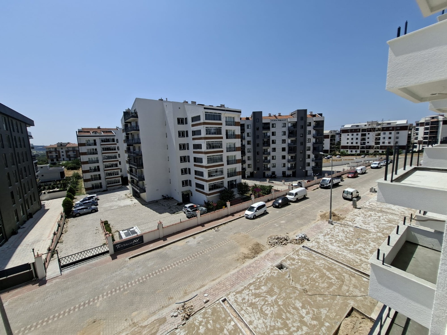 ÇANAKKALE HAMİDİYE' DE  HASTANEYE YAKIN  ÇİFT BALKONLU 2+1 SATILIK DAİRE - ÇANAKKALE MERKEZ KEPEZ BELDESİ, HAMİDİYE MAHALLESİ - undefined undefined - Thumbnail