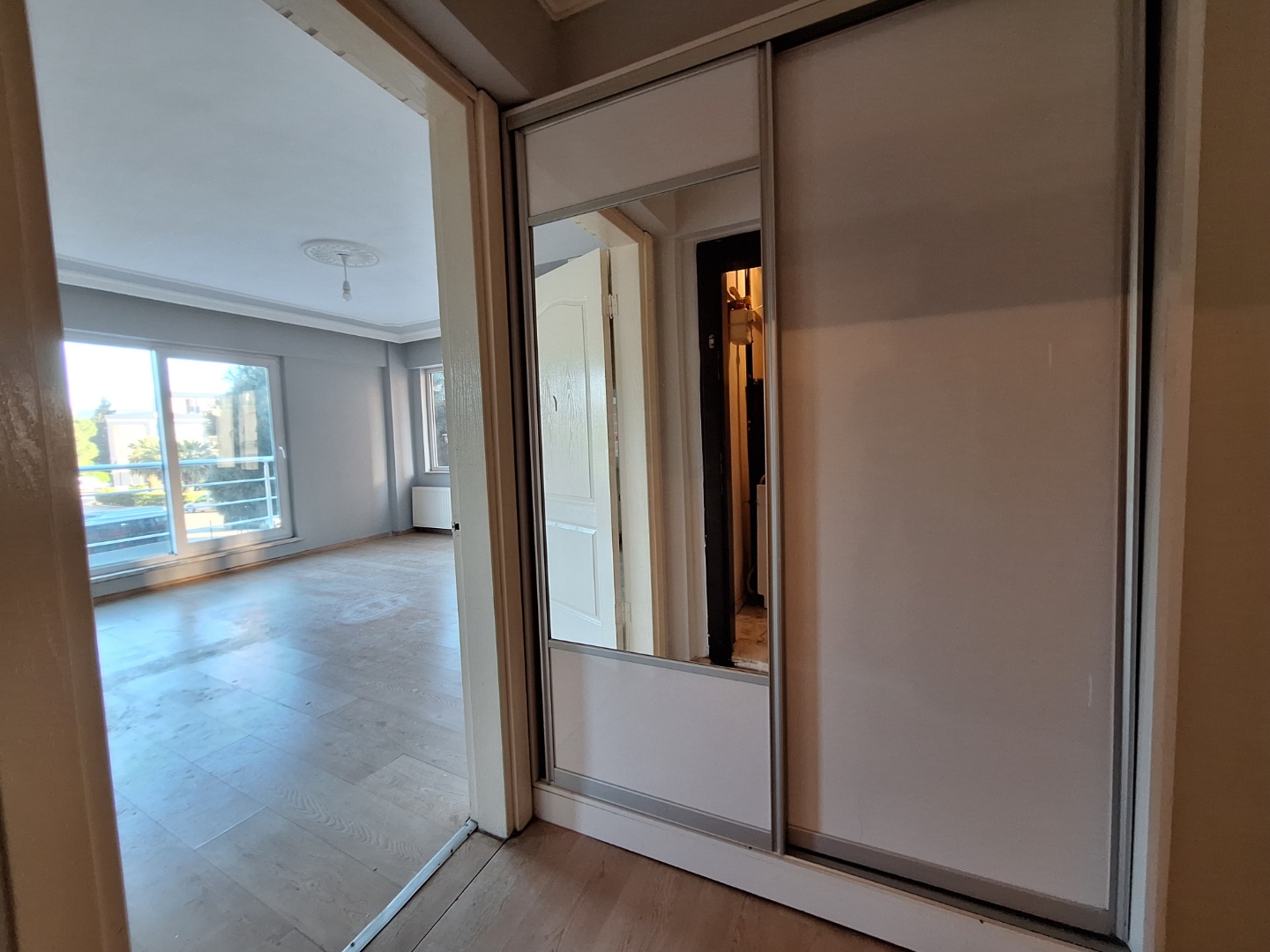 ÇANAKKALE CEVATPAŞA ATATÜRK CADDESİ ÜZERİ 2+1 SATILIK DAİRE - ÇANAKKALE MERKEZ CEVAT PAŞA MAHALLESİ - undefined undefined - Thumbnail