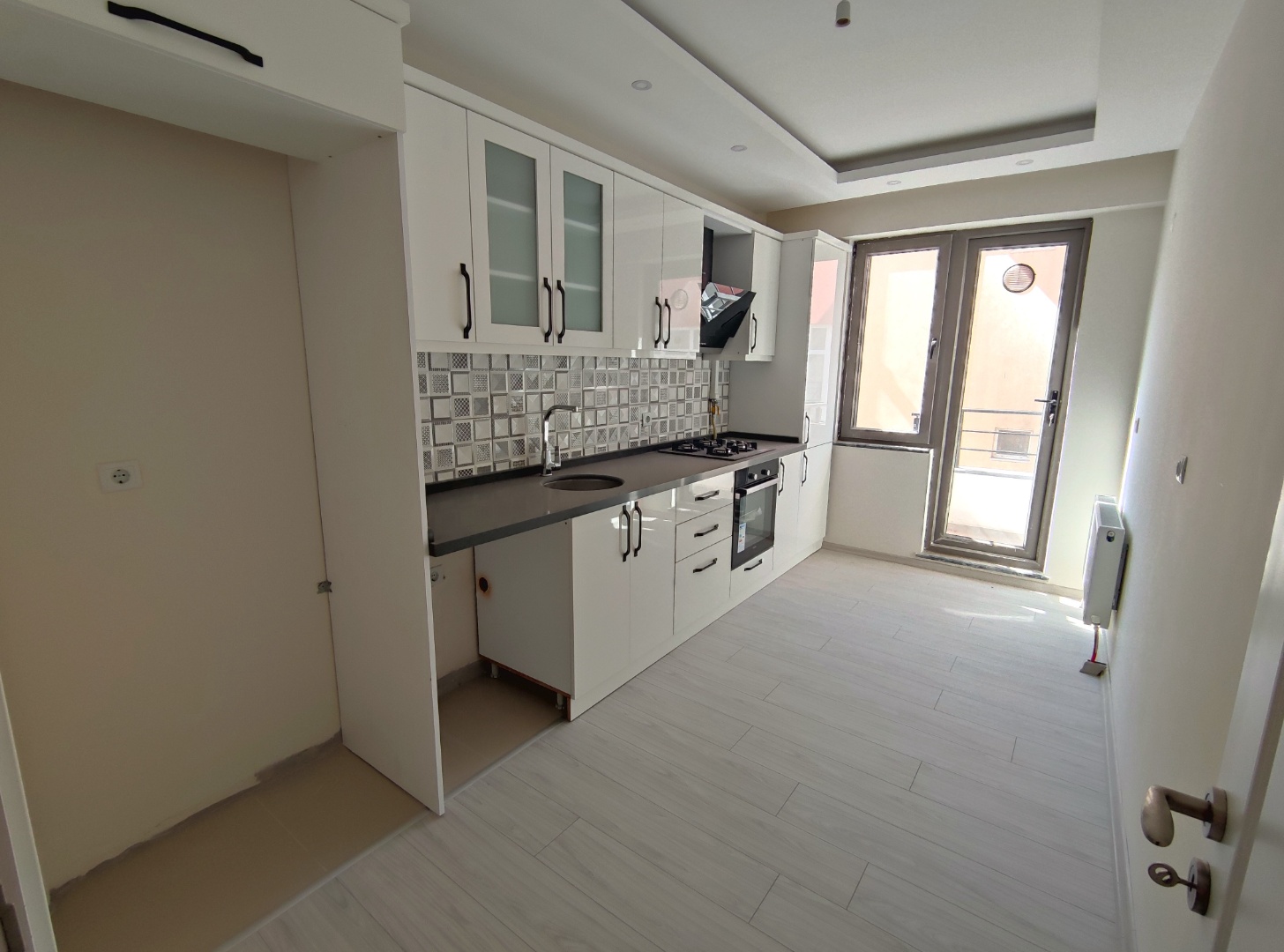 ÇANAKKALE BARBAROS 2+1 KAPALI MUTFAK SATILIK DAİRE - ÇANAKKALE MERKEZ BARBAROS MAHALLESİ - undefined undefined - Thumbnail