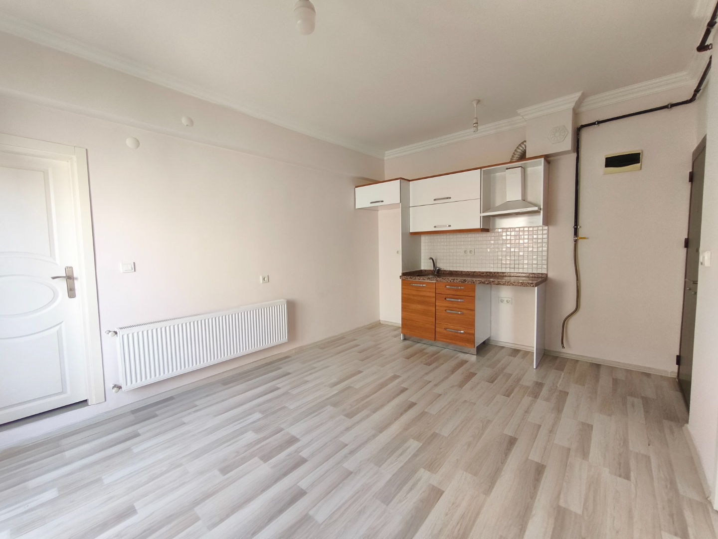 ÇANAKKALE KEPEZ'DE MERKEZİ KONUMDA KİRALIK 1+1 YENİ BOYALI DAİRE - ÇANAKKALE MERKEZ KEPEZ BELDESİ, BOĞAZKENT MAHALLESİ - undefined undefined - Thumbnail