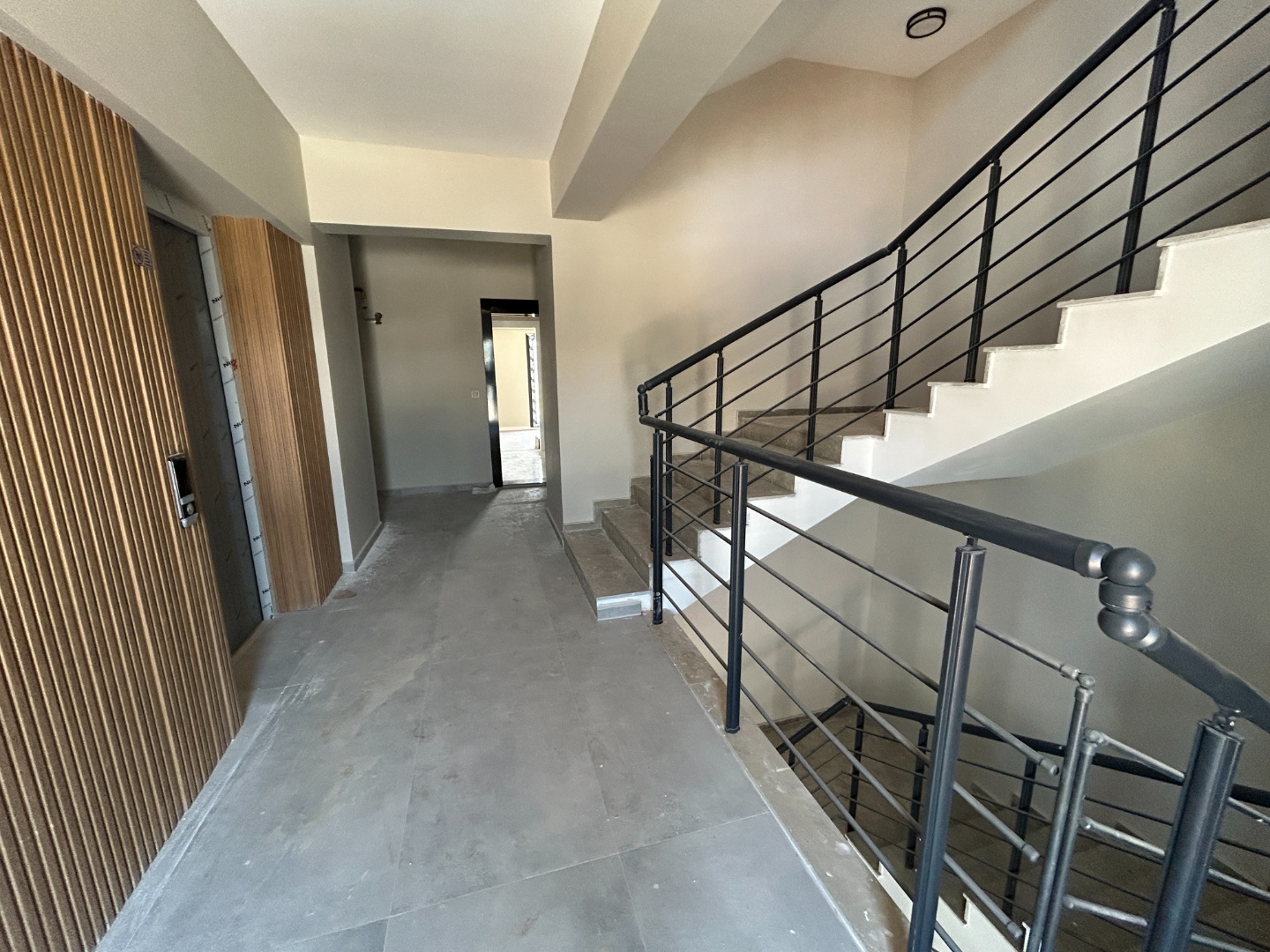 ÇANAKKALE, MERKEZ, HAMİDİYE MAHALLESİNDE, SOSYAL DONATILI VE GÜVENLİKLİ SİTEDE, EŞYALI, HOLLÜ SATILIK 1+1 DAİRE - ÇANAKKALE MERKEZ KEPEZ BELDESİ, HAMİDİYE MAHALLESİ - undefined undefined - Thumbnail