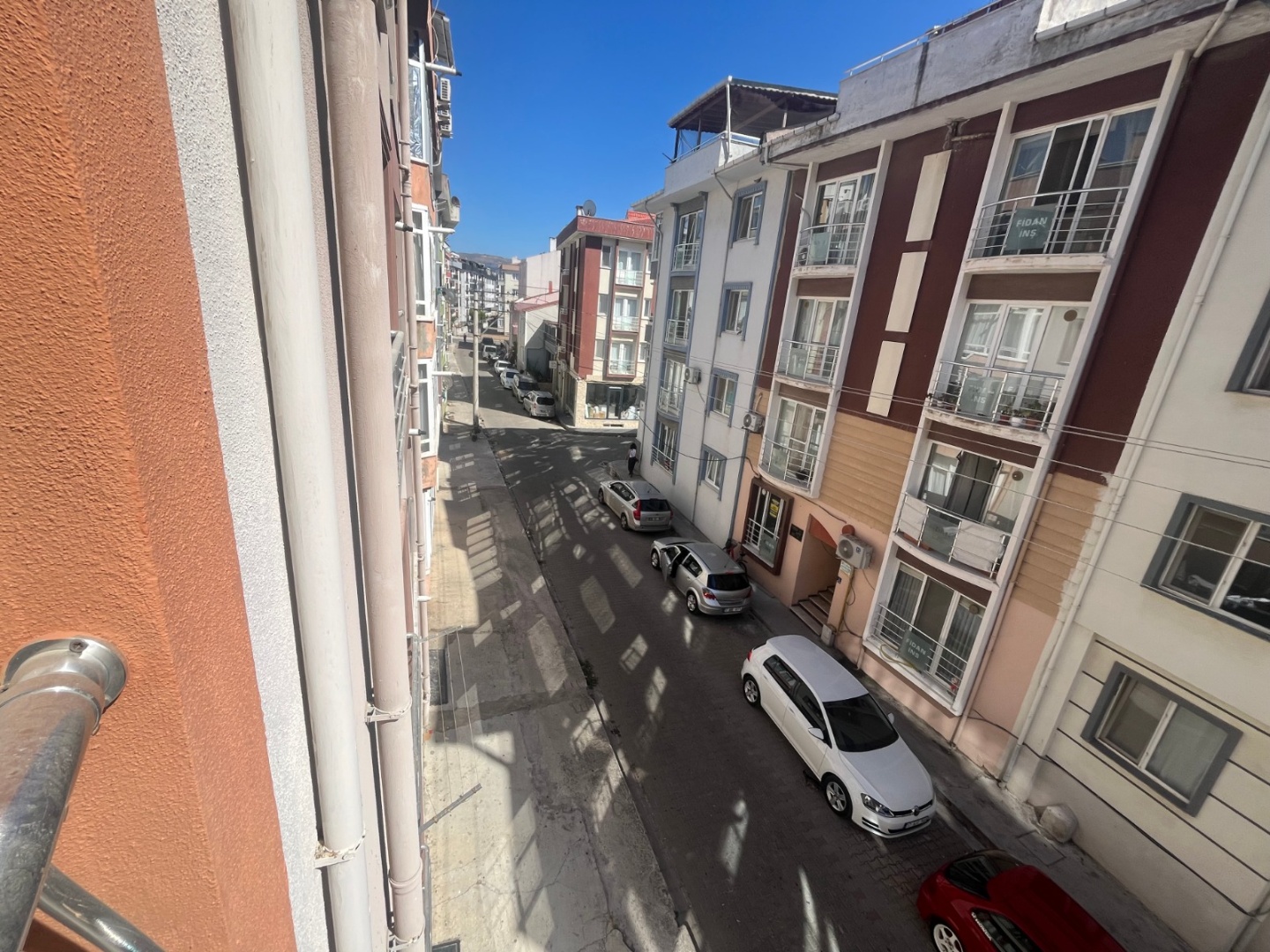 ÇANAKKALE  TRUVA CADEDESİNE YAKIN İÇİ YENİLENMİŞ 2+1 SATILIK DAİRE - ÇANAKKALE MERKEZ BARBAROS MAHALLESİ - undefined undefined - Thumbnail