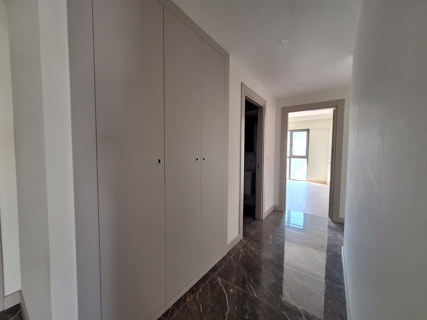 ÇANAKKALE MERKEZ KARACAÖREN DE CADDE ÜZERİ 165 M2 3+1  SATILIK DAİRE - ÇANAKKALE MERKEZ KARACAÖREN KÖYÜ - undefined undefined - Thumbnail