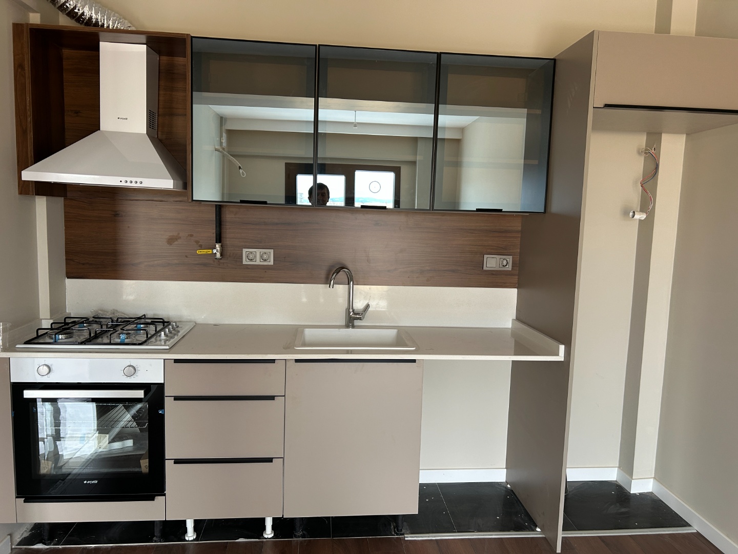 ÇANAKKALE, MERKEZ, HAMİDİYE MAHALLESİNDE, SOSYAL DONATILI VE GÜVENLİKLİ SİTEDE, GENİŞ BALKONLU, HOLLÜ SATILIK 1+1 DAİRE - ÇANAKKALE MERKEZ KEPEZ BELDESİ, HAMİDİYE MAHALLESİ - undefined undefined - Thumbnail