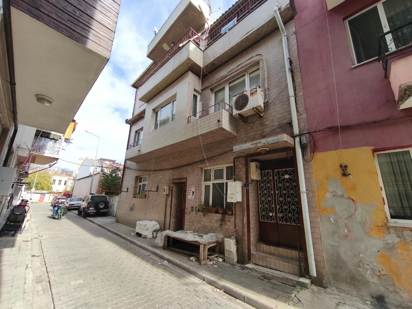 ÇANAKKALE'NİN MERKEZİNDE YATIRIMLIK 2+1 90 M2 DAİRE - ÇANAKKALE MERKEZ FEVZİPAŞA MAHALLESİ - undefined undefined - Thumbnail