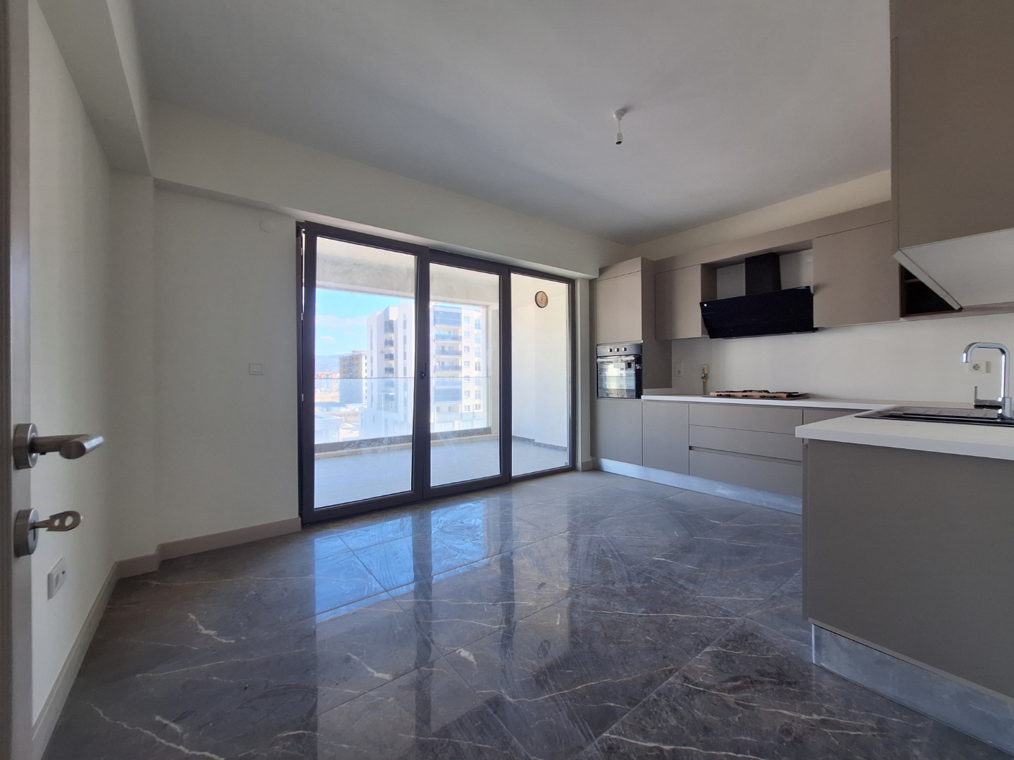 ÇANAKKALE MERKEZ KARACAÖREN DE CADDE ÜZERİ 165 M2 3+1  SATILIK DAİRE - ÇANAKKALE MERKEZ KARACAÖREN KÖYÜ - undefined undefined - Thumbnail