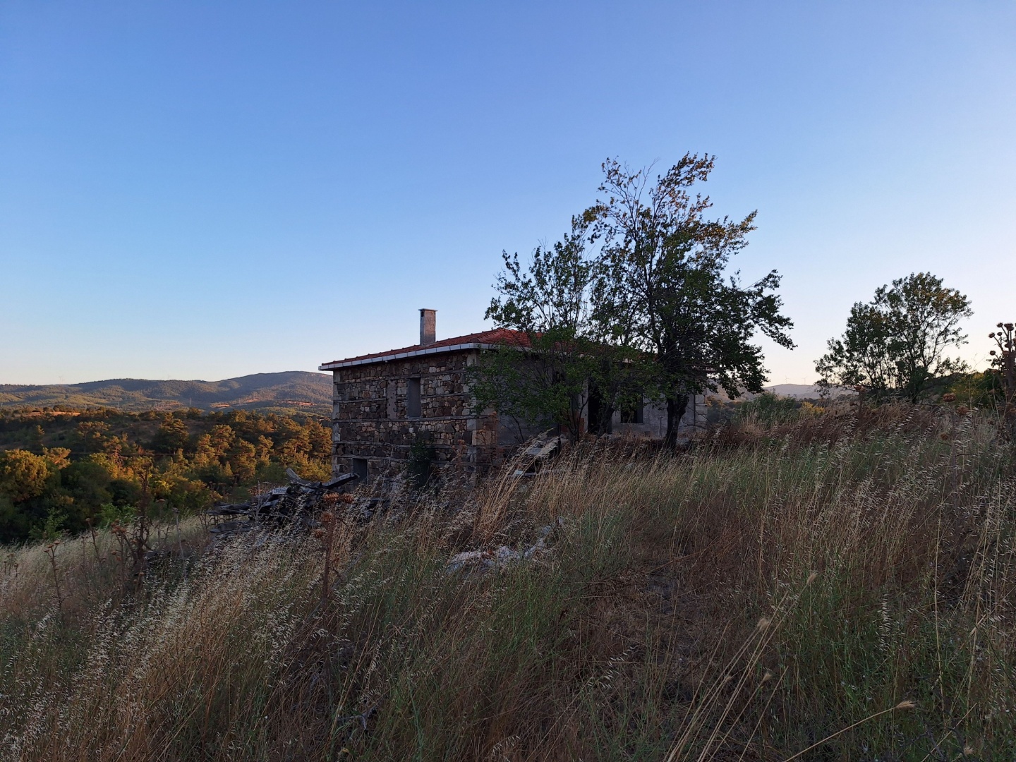 ÇANAKKALE LAPSEKİ HACIGELEN DE SATILIK 985 M2 ARSA İÇİNDE 4+2 TAŞ EV - ÇANAKKALE LAPSEKİ HACIGELEN KÖYÜ - undefined undefined - Thumbnail