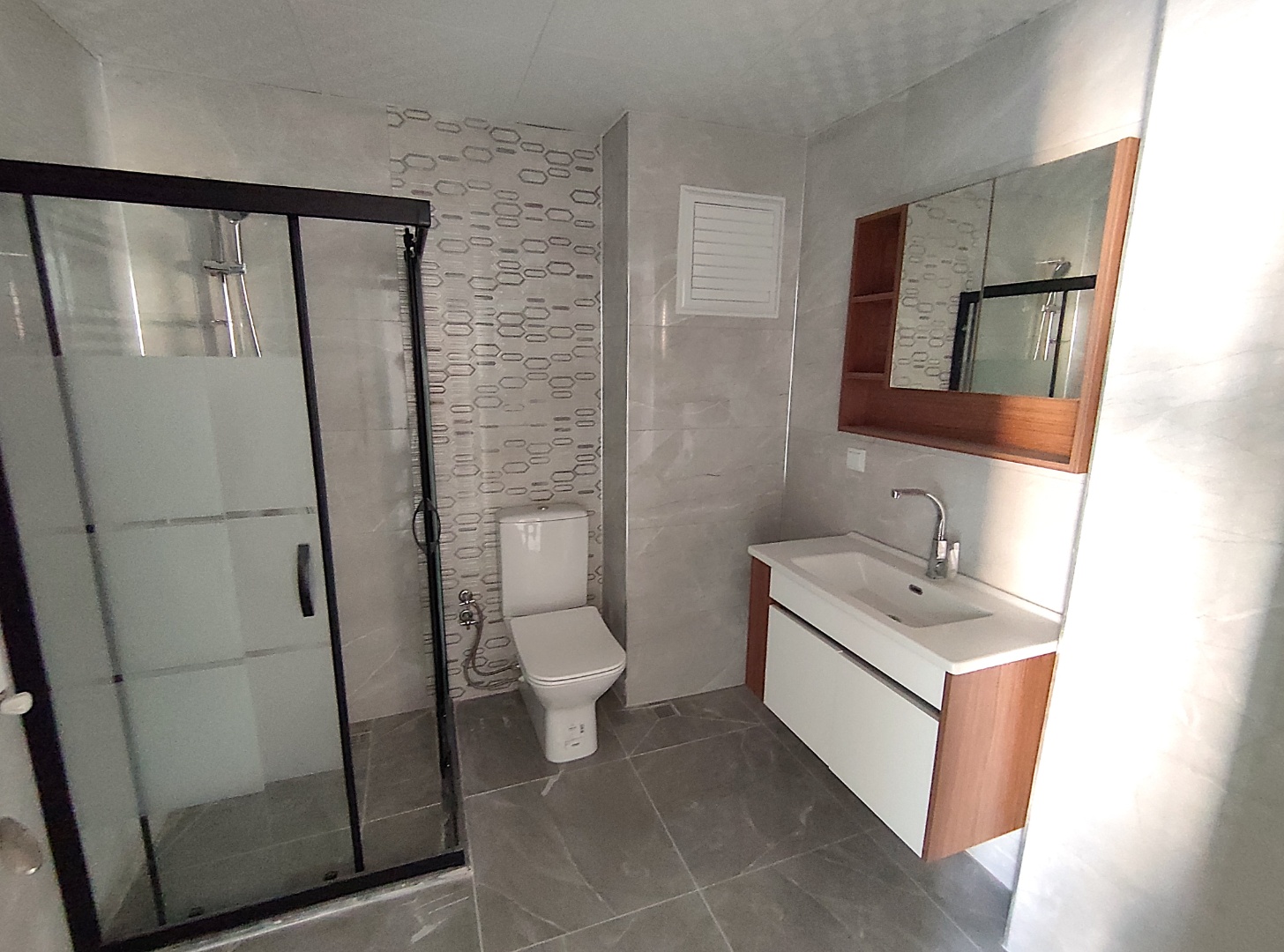 ÇANAKKALE BARBAROS 2+1 KAPALI MUTFAK SATILIK DAİRE - ÇANAKKALE MERKEZ BARBAROS MAHALLESİ - undefined undefined - Thumbnail