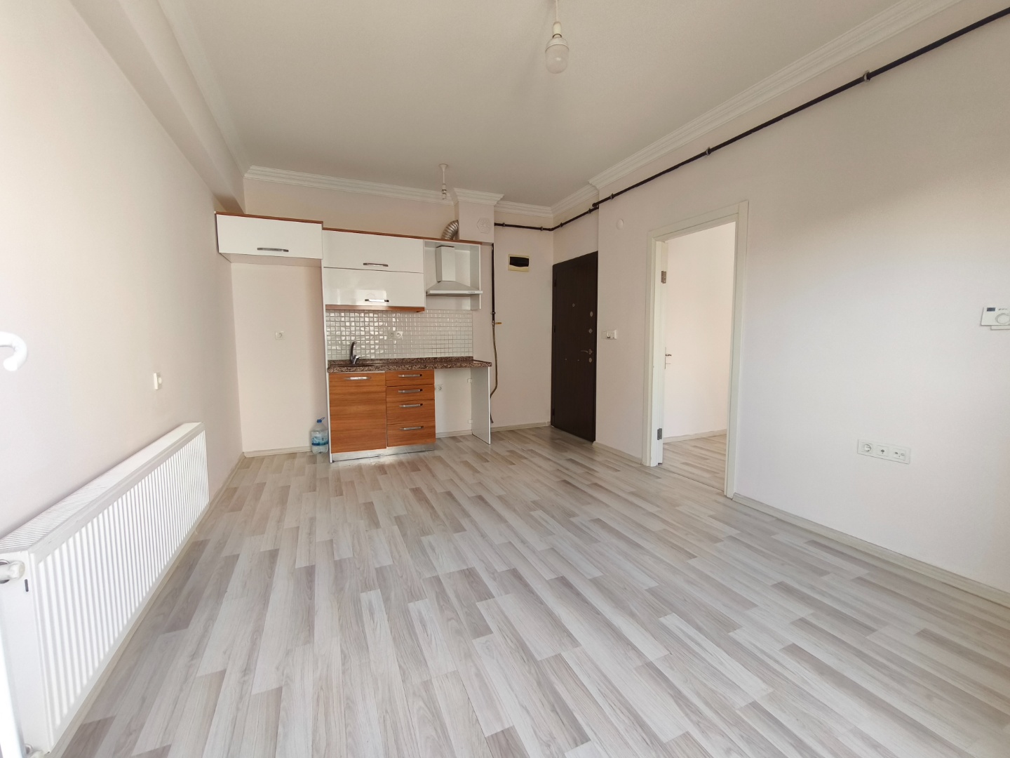 ÇANAKKALE KEPEZ'DE MERKEZİ KONUMDA KİRALIK 1+1 YENİ BOYALI DAİRE - ÇANAKKALE MERKEZ KEPEZ BELDESİ, BOĞAZKENT MAHALLESİ - undefined undefined - Thumbnail