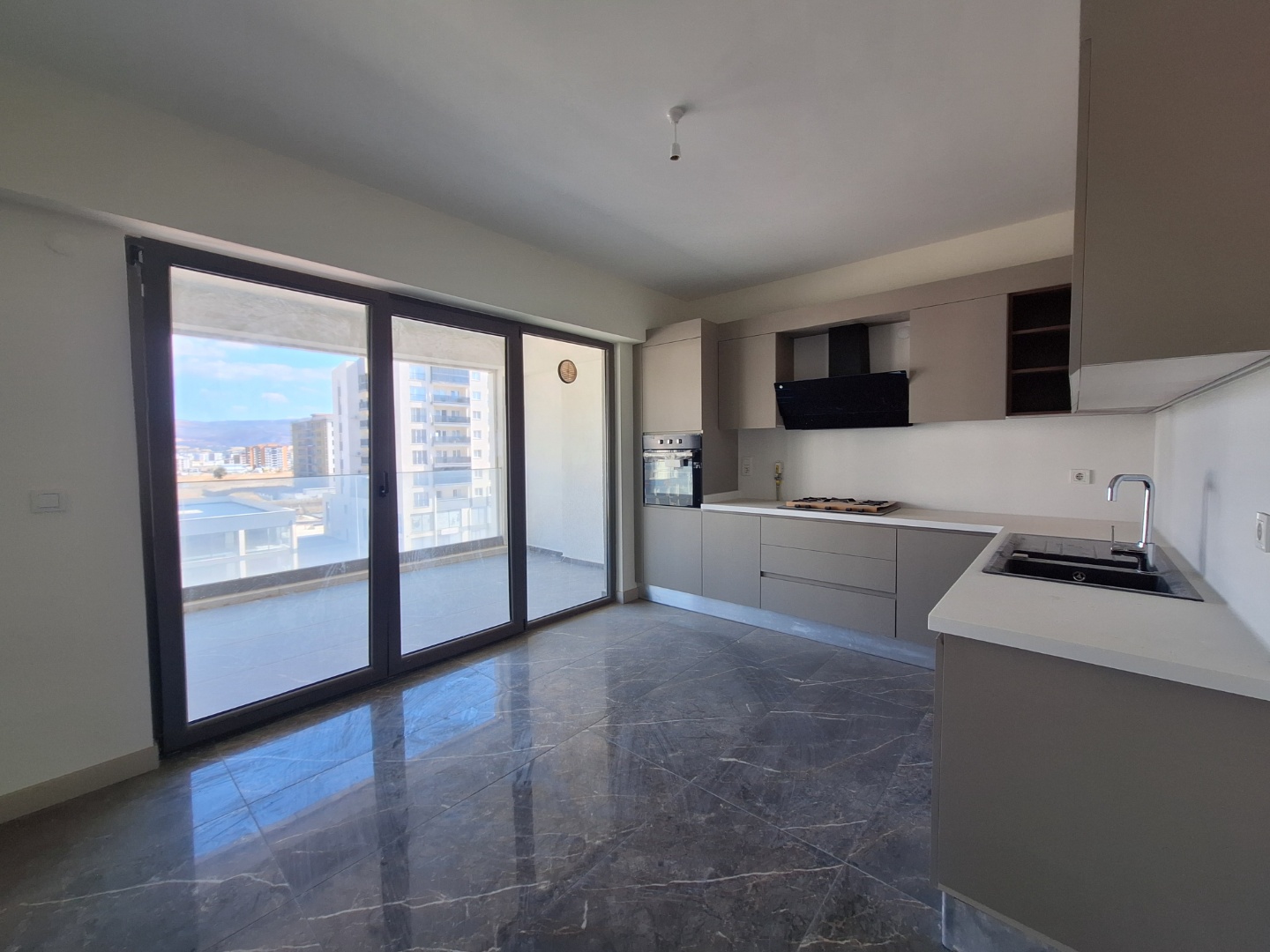 ÇANAKKALE MERKEZ KARACAÖREN DE CADDE ÜZERİ 165 M2 3+1  SATILIK DAİRE - ÇANAKKALE MERKEZ KARACAÖREN KÖYÜ - undefined undefined - Thumbnail
