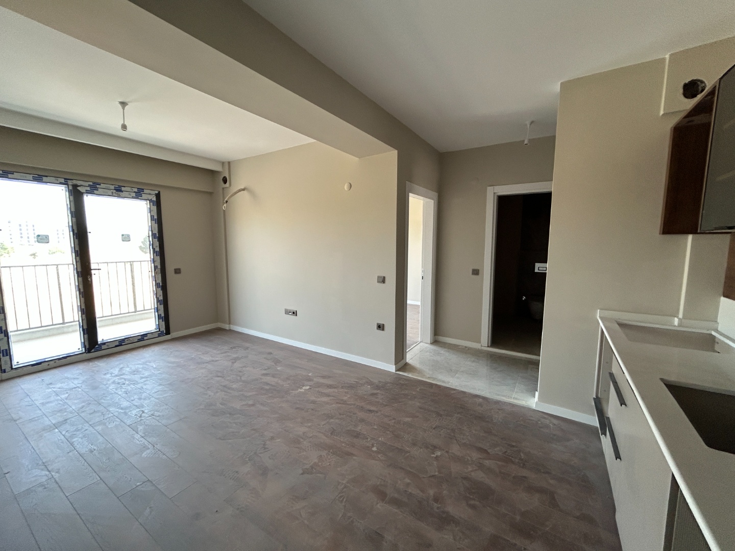 ÇANAKKALE, MERKEZ, HAMİDİYE MAHALLESİNDE, SOSYAL DONATILI VE GÜVENLİKLİ SİTEDE, EŞYALI, HOLLÜ SATILIK 1+1 DAİRE - ÇANAKKALE MERKEZ KEPEZ BELDESİ, HAMİDİYE MAHALLESİ - undefined undefined - Thumbnail