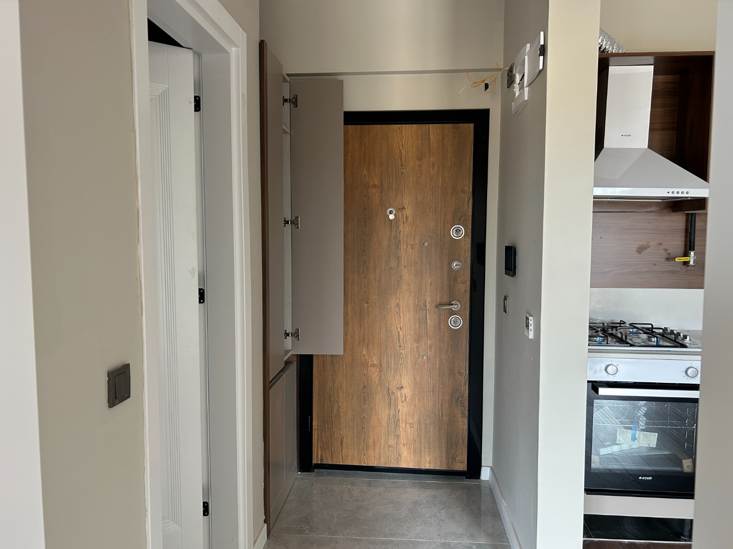 ÇANAKKALE, MERKEZ, HAMİDİYE MAHALLESİNDE, SOSYAL DONATILI VE GÜVENLİKLİ SİTEDE, GENİŞ BALKONLU, HOLLÜ SATILIK 1+1 DAİRE - ÇANAKKALE MERKEZ KEPEZ BELDESİ, HAMİDİYE MAHALLESİ - undefined undefined - Thumbnail