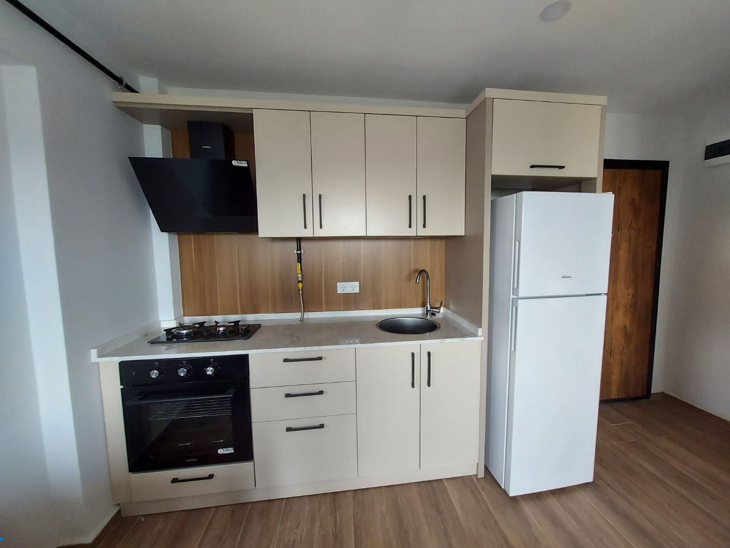 BESTHOUSE EVLERİNDE SATILLIK FULL EŞYALI 1+1 DAİRE - ÇANAKKALE MERKEZ KEPEZ BELDESİ, HAMİDİYE MAHALLESİ - undefined undefined - Thumbnail