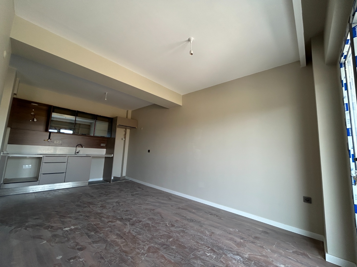 ÇANAKKALE, MERKEZ, HAMİDİYE MAHALLESİNDE, SOSYAL DONATILI VE GÜVENLİKLİ SİTEDE, EŞYALI, HOLLÜ SATILIK 1+1 DAİRE - ÇANAKKALE MERKEZ KEPEZ BELDESİ, HAMİDİYE MAHALLESİ - undefined undefined - Thumbnail