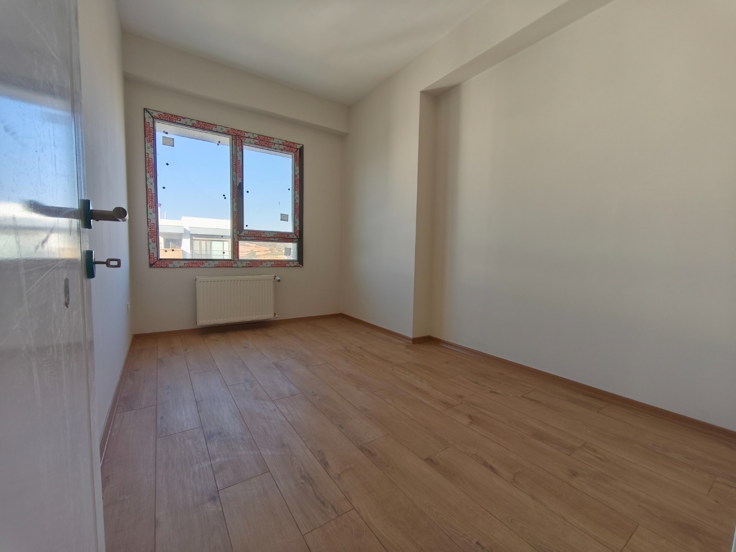 ÇANAKKALE ESENLER'DE HAVUZLU SİTEDE SIFIR 3+1 SATILIK DAİRE - ÇANAKKALE MERKEZ KARACAÖREN KÖYÜ - undefined undefined - Thumbnail