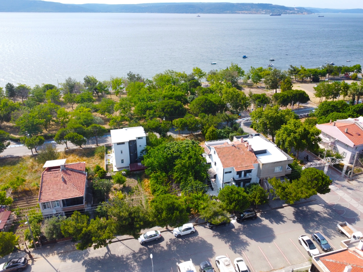 ÇANAKKALE KEPEZ SAHİL BÖLGESİNDE 230 M2 ARSA - ÇANAKKALE MERKEZ KEPEZ BELDESİ, CUMHURİYET MAHALLESİ - undefined undefined - Thumbnail