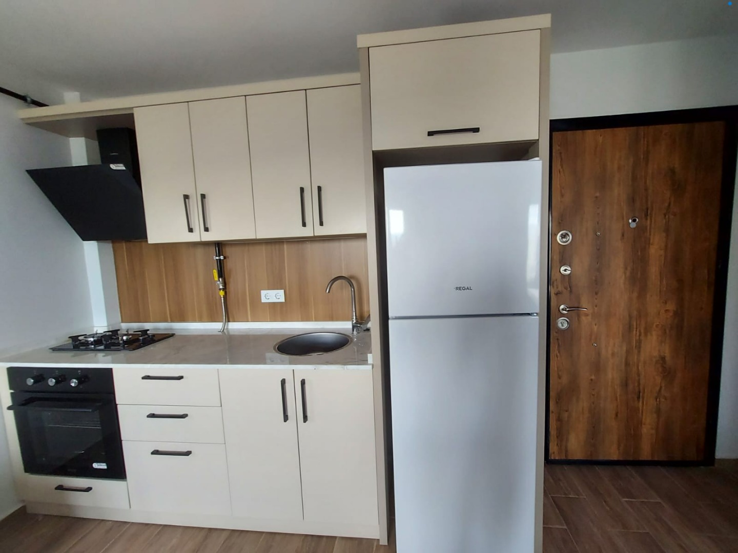 BESTHOUSE EVLERİNDE SATILLIK FULL EŞYALI 1+1 DAİRE - ÇANAKKALE MERKEZ KEPEZ BELDESİ, HAMİDİYE MAHALLESİ - undefined undefined - Thumbnail