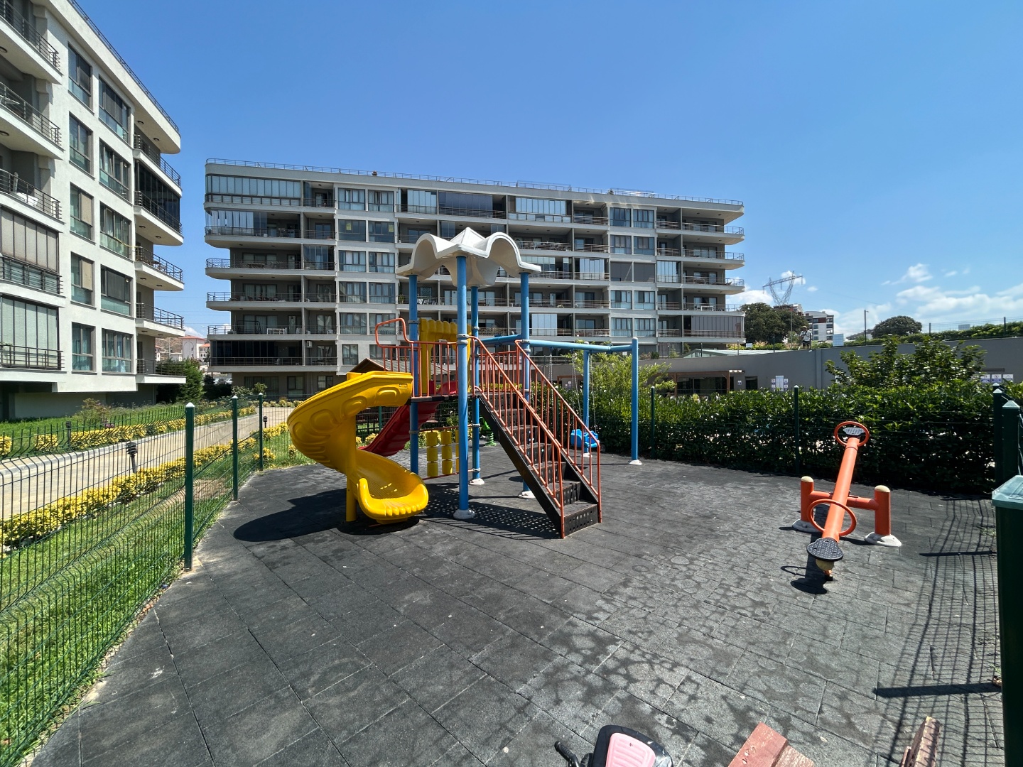 ÇANAKKALE HAMİDİYE MAH.DE DEVLET HASTANESİ YAKINI, HAVUZLU-GÜVENLİKLİ SİTEDE GENİŞ 3+1 DAİRE - ÇANAKKALE MERKEZ KEPEZ BELDESİ, HAMİDİYE MAHALLESİ - undefined undefined - Thumbnail