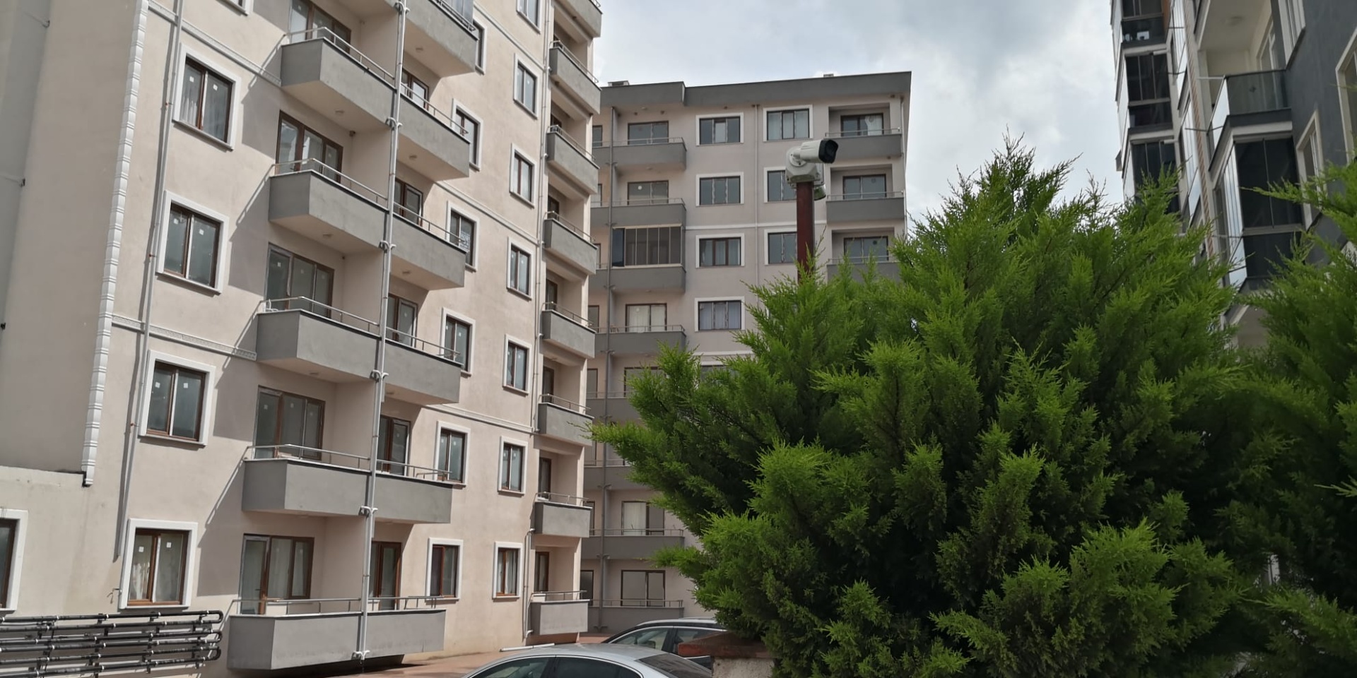 ÇANAKKALE MERKEZ İSMETPAŞA MAHALLESİNDE ARA KAT, ÖNÜ AÇIK KİRALIK KÖŞE DAİRE - ÇANAKKALE MERKEZ ARSLANCA MAHALLESİ - undefined undefined - Thumbnail