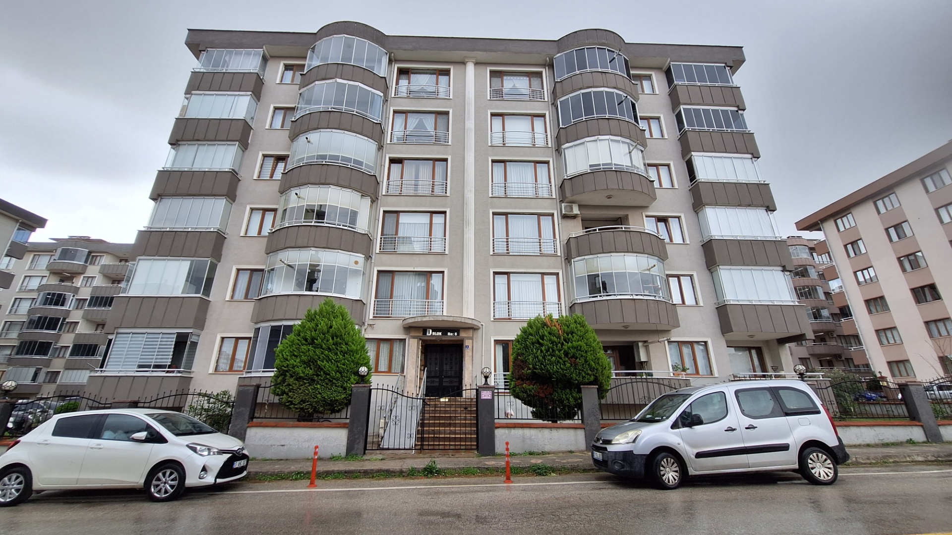 ÇANAKKALE ESENLER SİTE İÇİ ARA KAT 3+1 SATILIK DAİRE - ÇANAKKALE MERKEZ ESENLER MAHALLESİ - [object Object] [object Object]