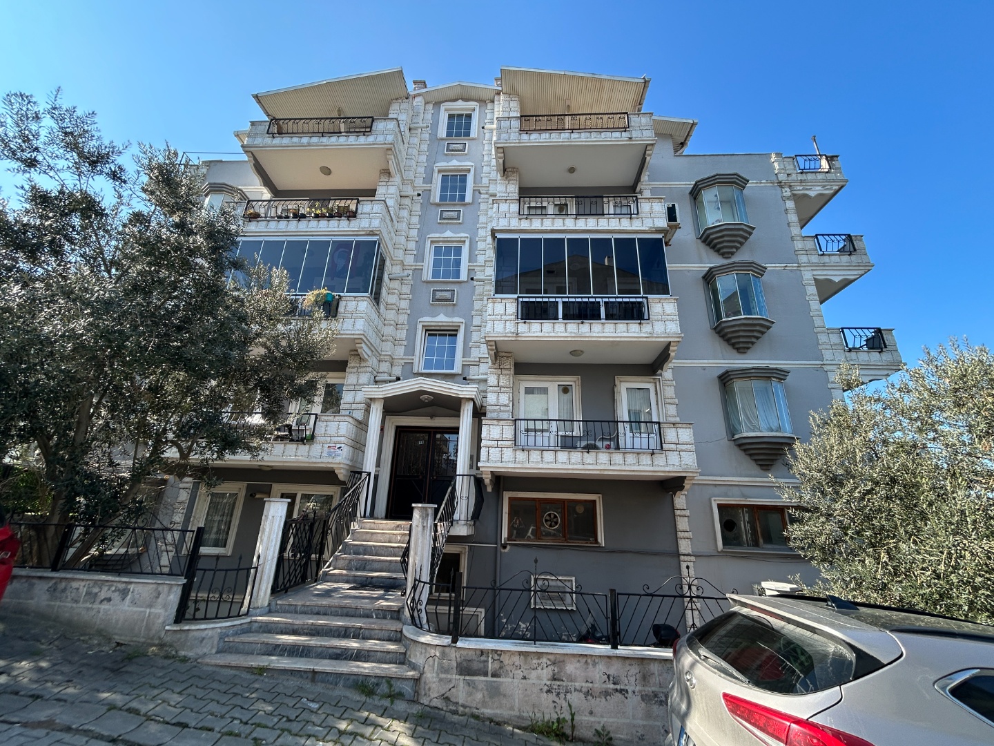 ÇANAKKALE'DE CADDE ÜZERİNDE, KEPEZ KORDONA ÇOK YAKIN BAHÇE KULLANIMLI 3+1 DAİRE  - ÇANAKKALE MERKEZ KEPEZ BELDESİ, BOĞAZKENT MAHALLESİ - [object Object] [object Object]