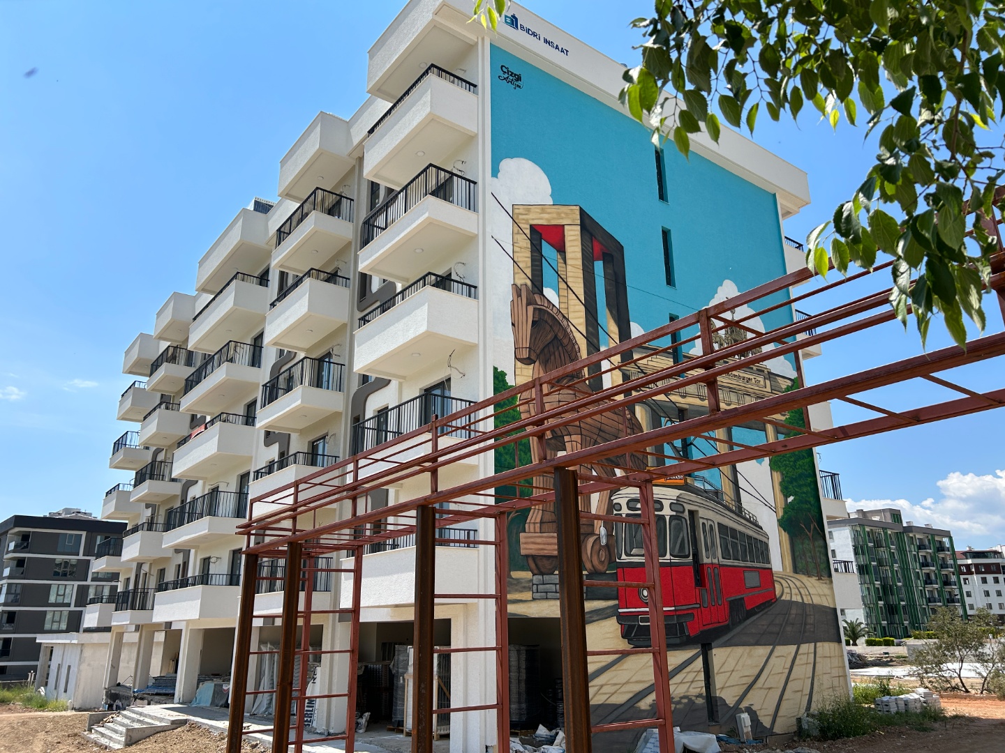 ÇANAKKALE, MERKEZ, HAMİDİYE MAHALLESİNDE, SOSYAL DONATILI VE GÜVENLİKLİ SİTEDE, GENİŞ BALKONLU, HOLLÜ SATILIK 1+1 DAİRE - ÇANAKKALE MERKEZ KEPEZ BELDESİ, HAMİDİYE MAHALLESİ - undefined [object Object]