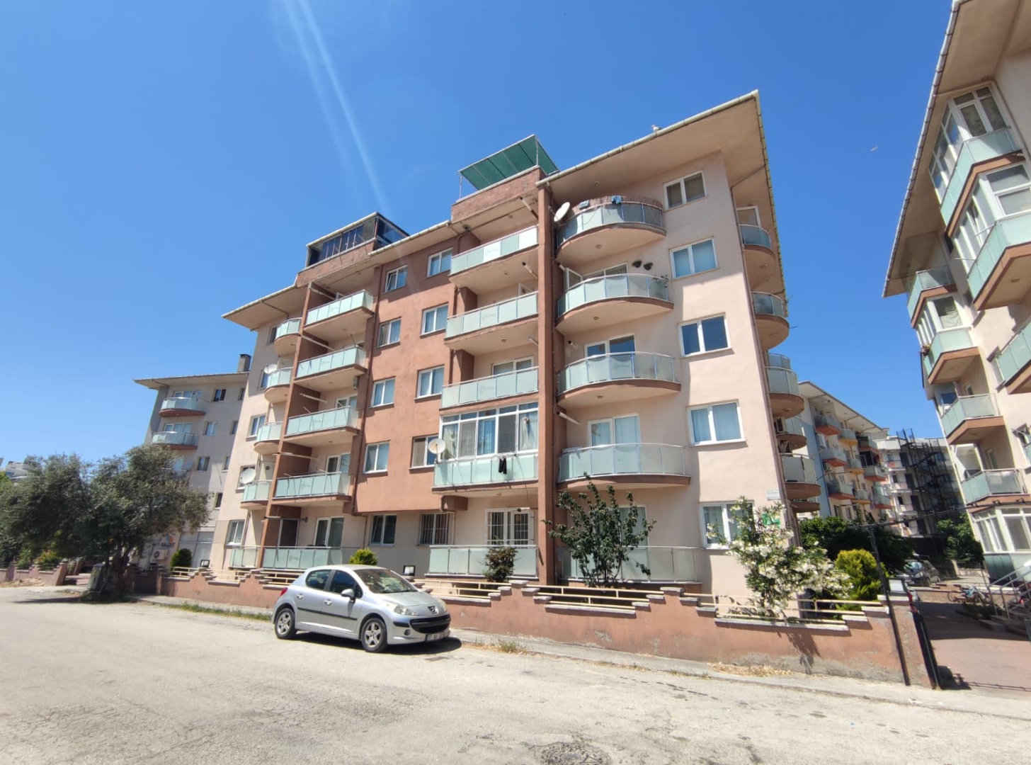 ÇANAKKALE MERKEZ BARBAROS MAHALLESİ EŞYALI KİRALIK 1+1