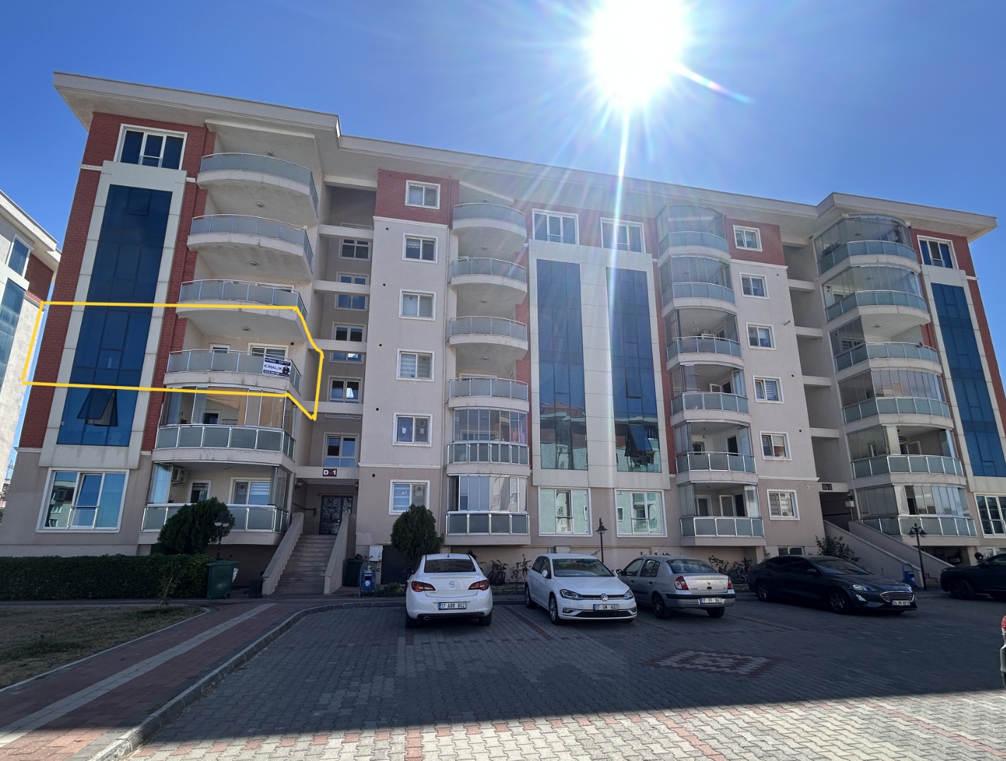 ÇANAKKALE HAMİDİYE'DE HAVUZLU SİTEDE BOĞAZ MANZARALI, EŞYALI 3+1 KİRALIK DAİRE