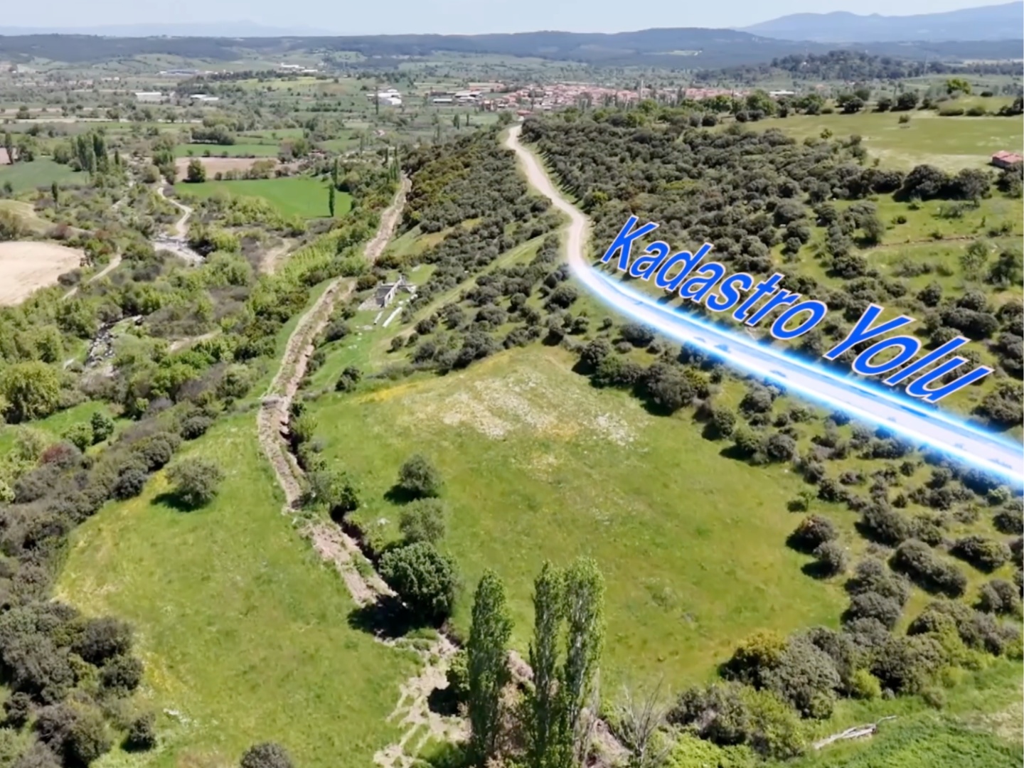 ÇANAKKALE, EZİNE, BAHÇELİ KÖYÜ'NDE BARAJA YAKIN, SULU TARIM VEYA ÇİFTLİK İÇİN UYGUN, KADASTRAL YOLU OLAN TARLA - ÇANAKKALE EZİNE BAHÇELİ KÖYÜ - undefined undefined - Thumbnail