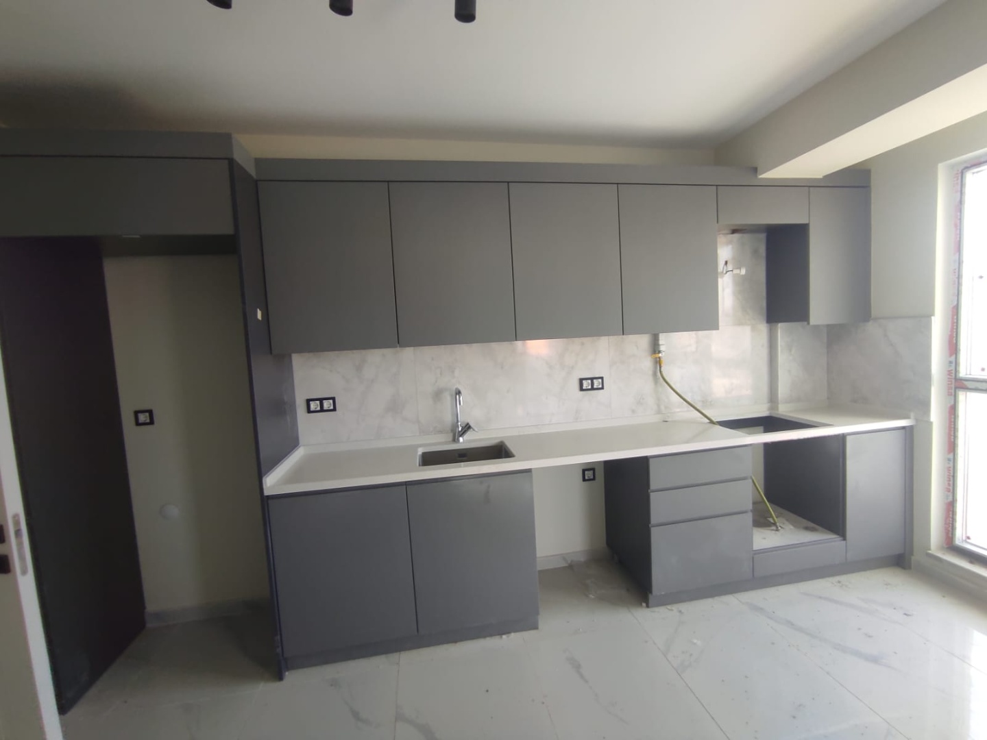 ÇANAKKALE KARACAÖRENDE  57. ALAY İLKÖĞRETİM OKULLARINA YAKIN SATILIK 3+1 DAİRE - ÇANAKKALE MERKEZ KARACAÖREN KÖYÜ - undefined undefined - Thumbnail
