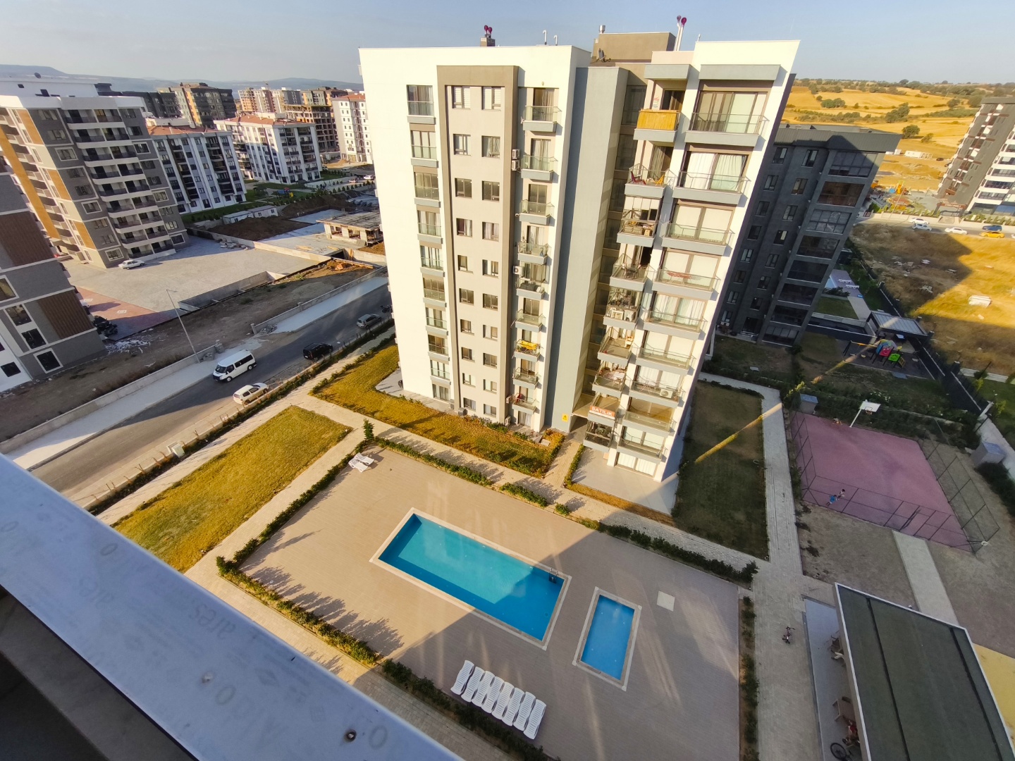 ÇANAKKALE ESENLER'DE HAVUZLU SİTEDE SIFIR 3+1 SATILIK DAİRE - ÇANAKKALE MERKEZ KARACAÖREN KÖYÜ - undefined undefined - Thumbnail