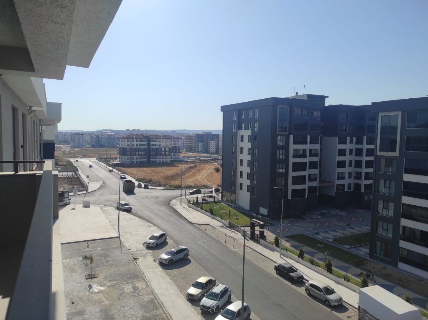ÇANAKKALE KARACAÖRENDE  57. ALAY İLKÖĞRETİM OKULLARINA YAKIN SATILIK 3+1 DAİRE - ÇANAKKALE MERKEZ KARACAÖREN KÖYÜ - undefined undefined - Thumbnail