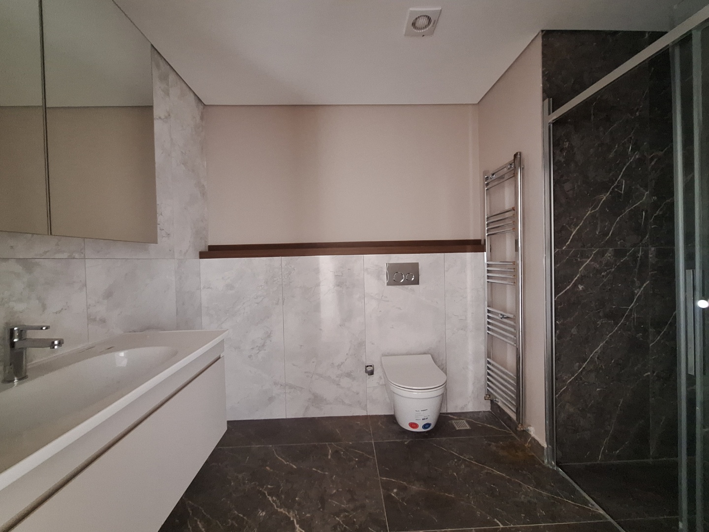 ÇANAKKALE MERKEZ KARACAÖREN DE CADDE ÜZERİ 165 M2 3+1  SATILIK DAİRE - ÇANAKKALE MERKEZ KARACAÖREN KÖYÜ - undefined undefined - Thumbnail