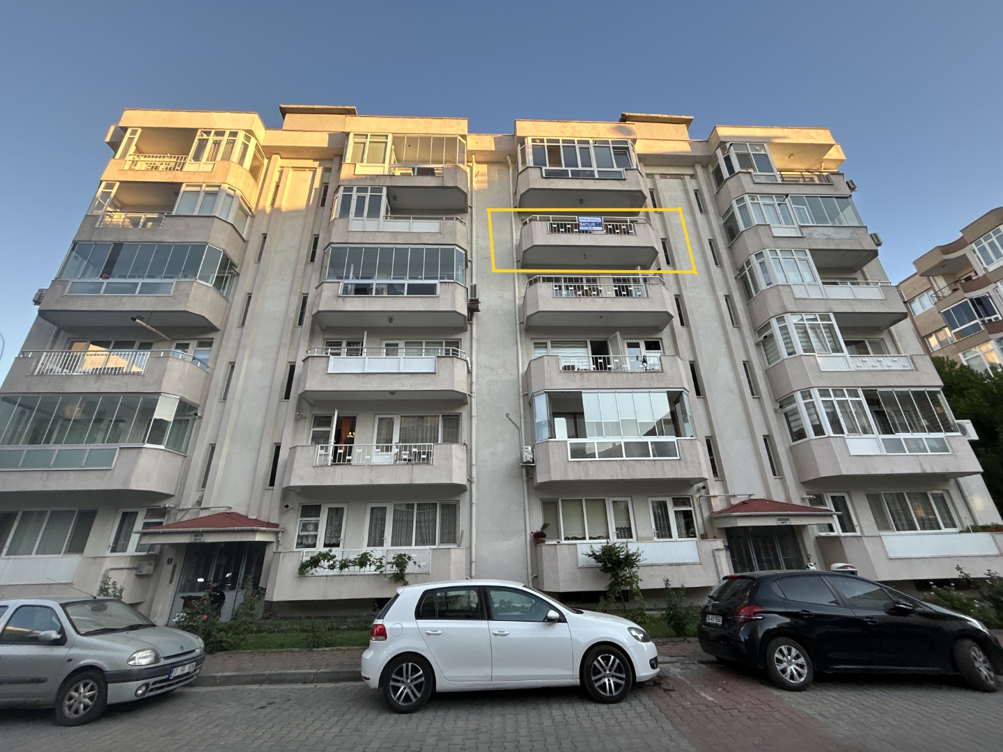 ÇANAKKALE MERKEZ YENİ KORDON'A 80 METRE, KISMİ BOĞAZ MANZARALI, ASANSÖRLÜ 3+1 SATILIK DAİRE - ÇANAKKALE MERKEZ BARBAROS MAHALLESİ - undefined undefined - Thumbnail