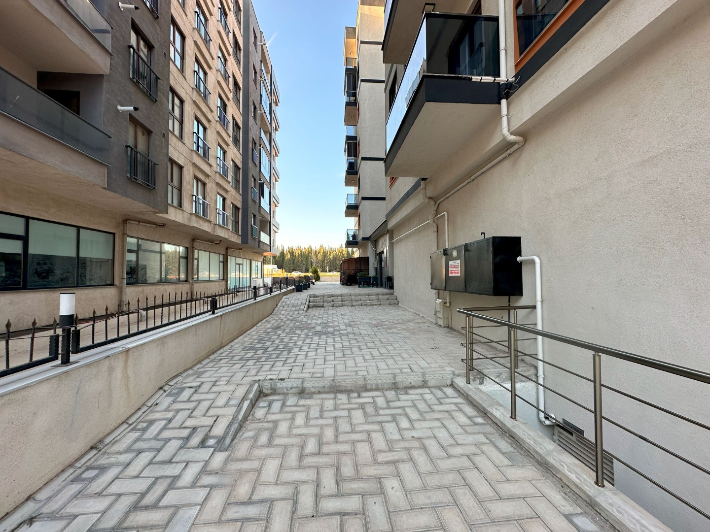 ÇANAKKALE MERKEZ KALEPARK 1915-3 SİTESİ SATILIK 2+1 DAİRE - ÇANAKKALE MERKEZ ARSLANCA MAHALLESİ - undefined undefined - Thumbnail