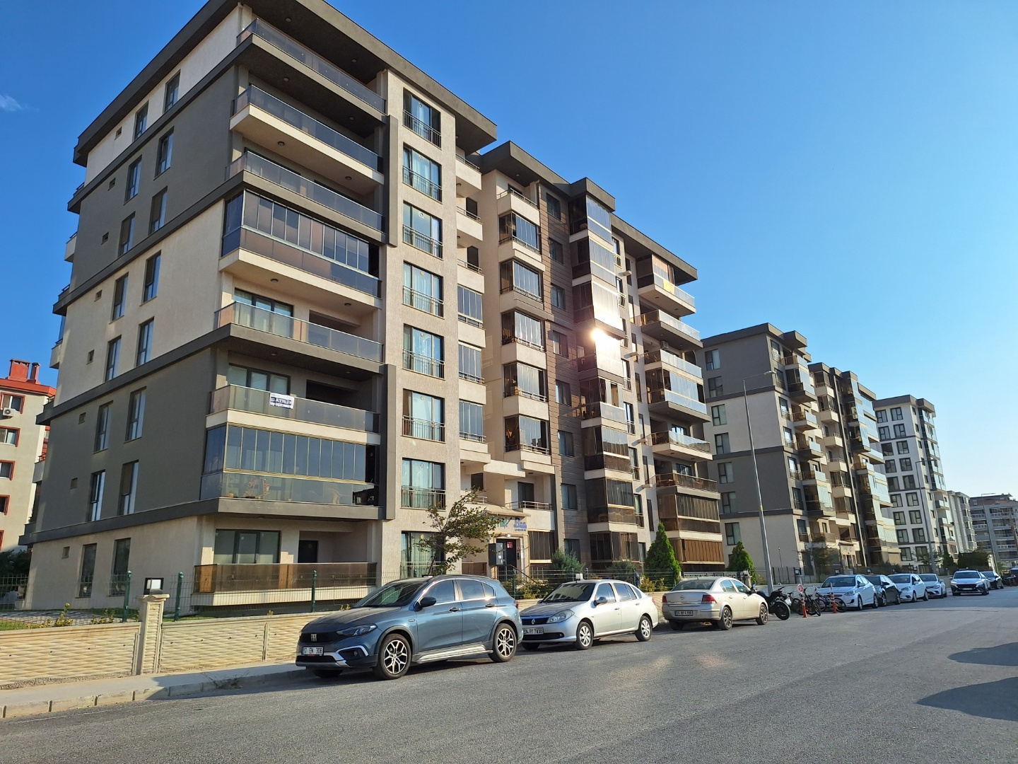 ÇANAKKALE ESENLER RİTİM PREMİUM SİTESİNDE SATILIK 3+1 DAİRE - ÇANAKKALE MERKEZ KARACAÖREN KÖYÜ - undefined undefined - Thumbnail