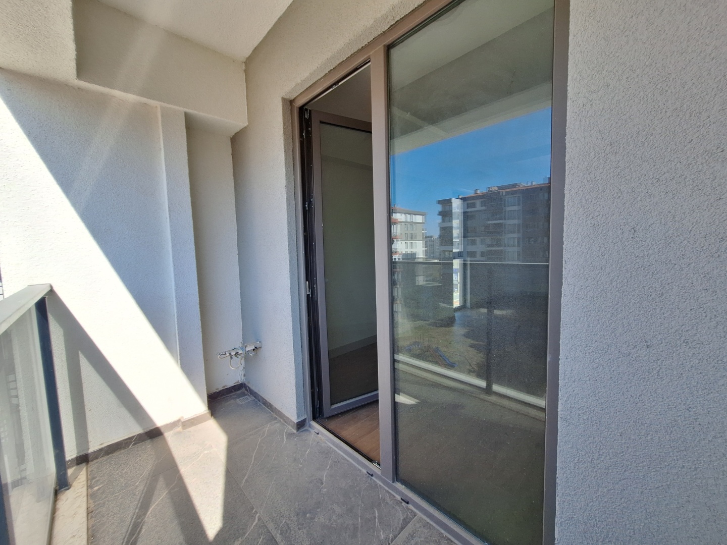 ÇANAKKALE MERKEZ KARACAÖREN DE CADDE ÜZERİ 165 M2 3+1  SATILIK DAİRE - ÇANAKKALE MERKEZ KARACAÖREN KÖYÜ - undefined undefined - Thumbnail