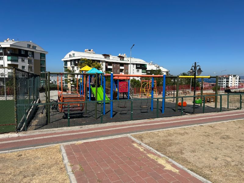 ÇANAKKALE HAMİDİYE'DE HAVUZLU SİTEDE BOĞAZ MANZARALI, EŞYALI 3+1 KİRALIK DAİRE - ÇANAKKALE MERKEZ KEPEZ BELDESİ, HAMİDİYE MAHALLESİ - undefined undefined - Thumbnail