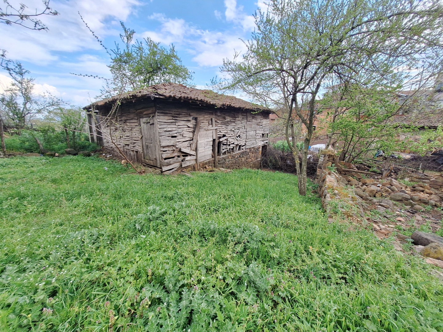 ÇANAKKALE ÇAN KARADAĞ DA 616 m2 ARSA İÇİ 2+1  KÖY EVİ - ÇANAKKALE ÇAN KARADAĞ KÖYÜ - undefined undefined - Thumbnail