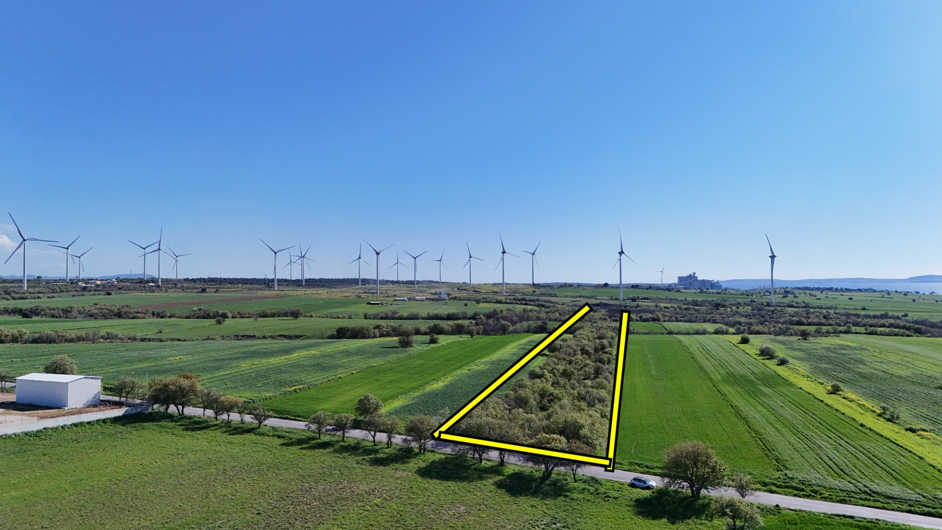 ÇANAKKALE EZİNE ÜVECİK KÖYÜNDE ASFALT YOLA CEPHELİ 16.268 M2 TARLAMIZ SATILIKTIR - ÇANAKKALE EZİNE ÜVECİK KÖYÜ - undefined undefined - Thumbnail