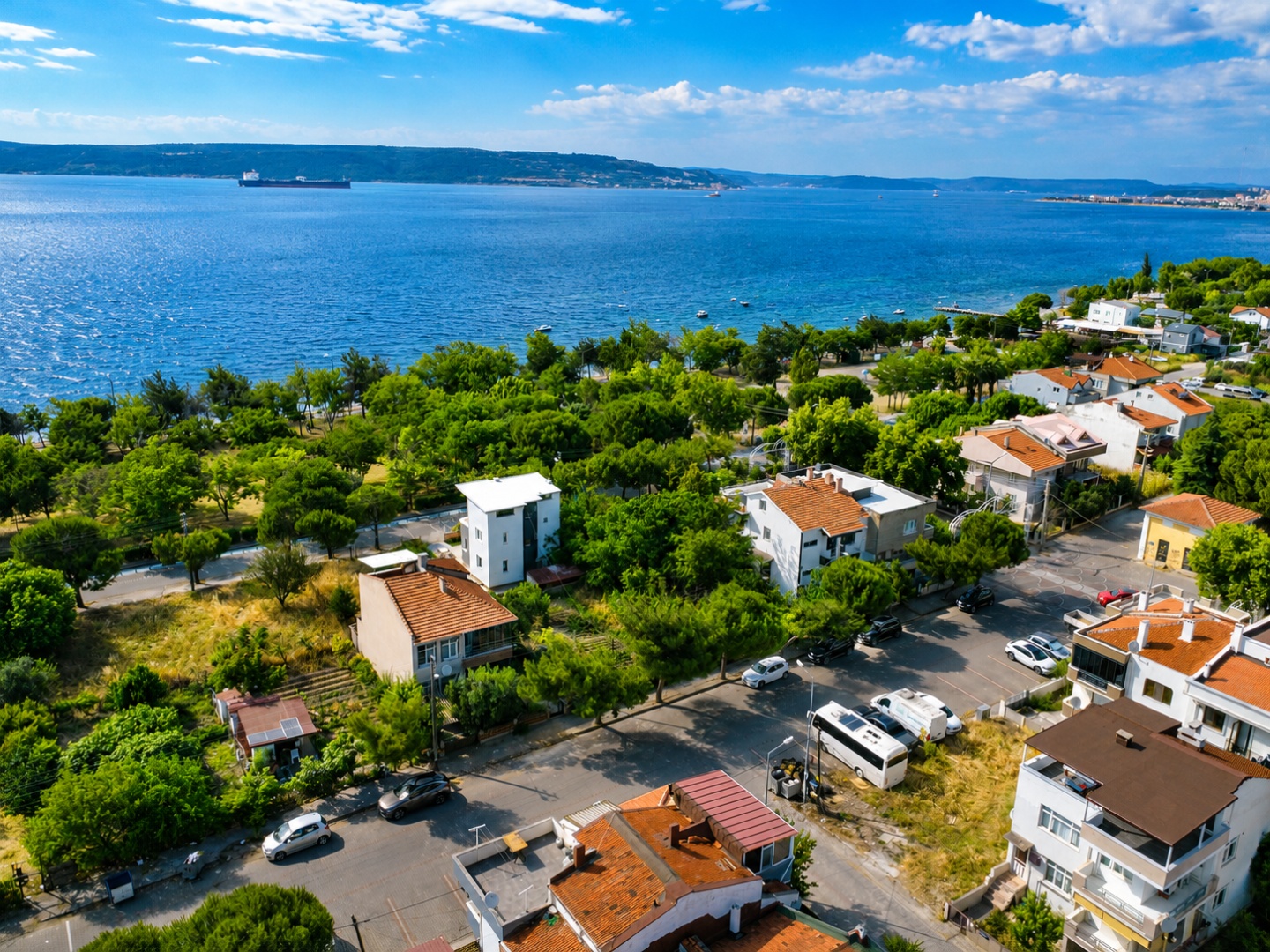 ÇANAKKALE KEPEZ SAHİL BÖLGESİNDE 230 M2 ARSA - ÇANAKKALE MERKEZ KEPEZ BELDESİ, CUMHURİYET MAHALLESİ - undefined undefined - Thumbnail