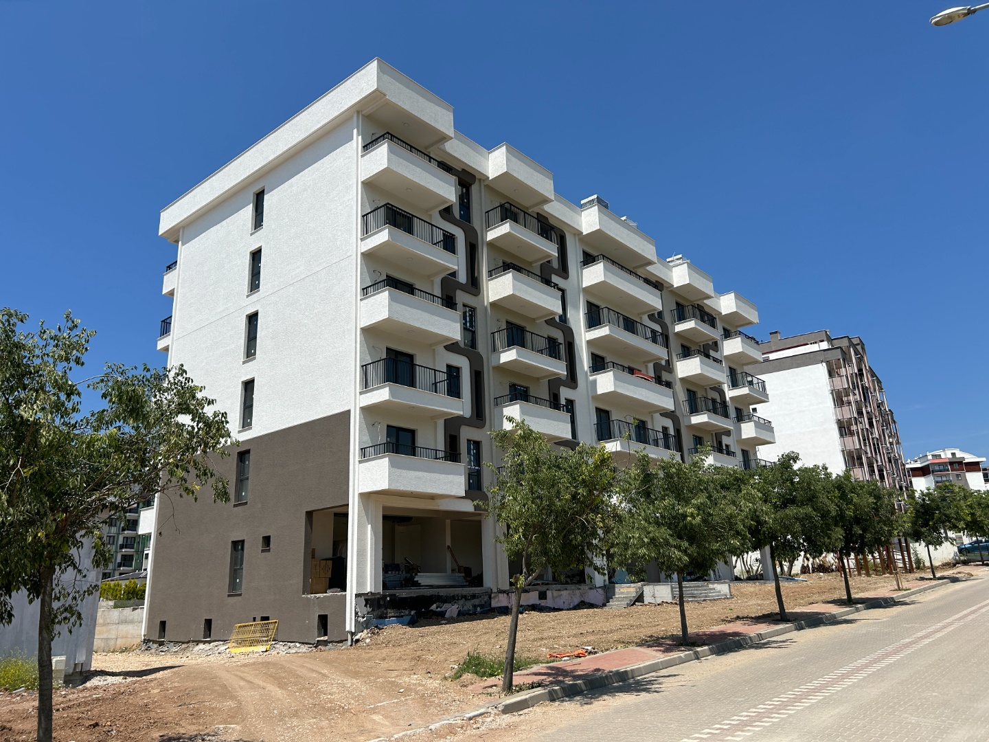 ÇANAKKALE, MERKEZ, HAMİDİYE MAHALLESİNDE, SOSYAL DONATILI VE GÜVENLİKLİ SİTEDE, EŞYALI, HOLLÜ SATILIK 1+1 DAİRE - ÇANAKKALE MERKEZ KEPEZ BELDESİ, HAMİDİYE MAHALLESİ - undefined undefined - Thumbnail