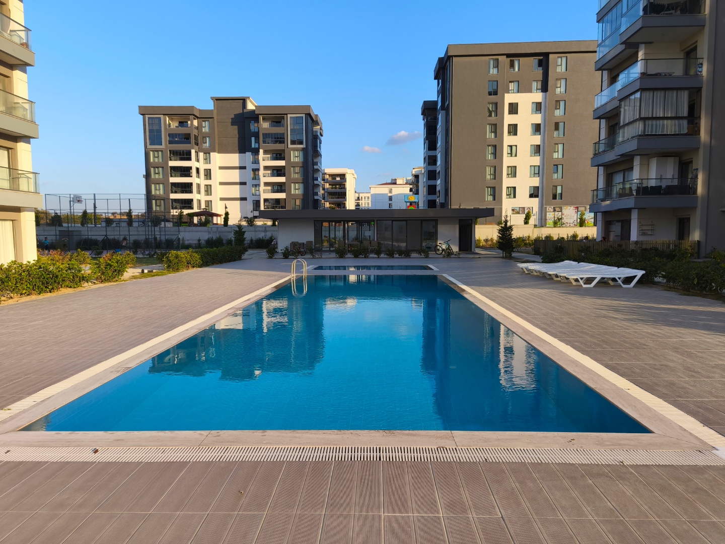 ÇANAKKALE ESENLER'DE HAVUZLU SİTEDE SIFIR 3+1 SATILIK DAİRE - ÇANAKKALE MERKEZ KARACAÖREN KÖYÜ - undefined undefined - Thumbnail