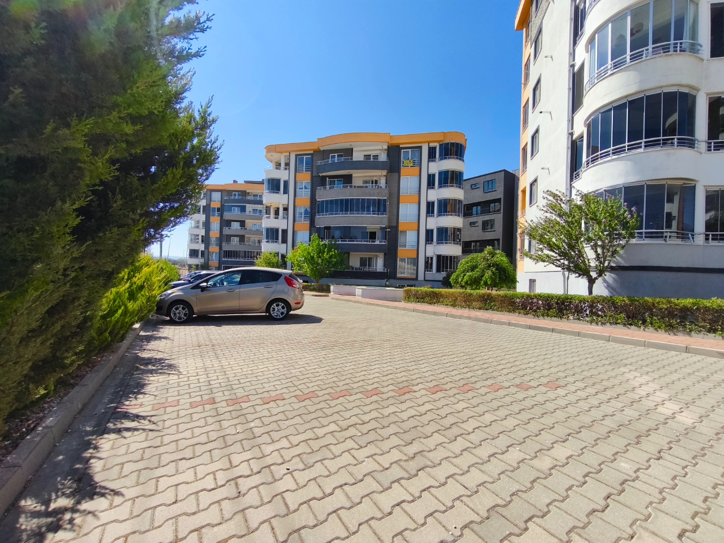 ÇANAKKALE HAMİDİYE'DE GENİŞ BALKONLU BOĞAZ MANZARALI KİRALIK DAİRE - ÇANAKKALE MERKEZ KEPEZ BELDESİ, BOĞAZKENT MAHALLESİ - undefined undefined - Thumbnail