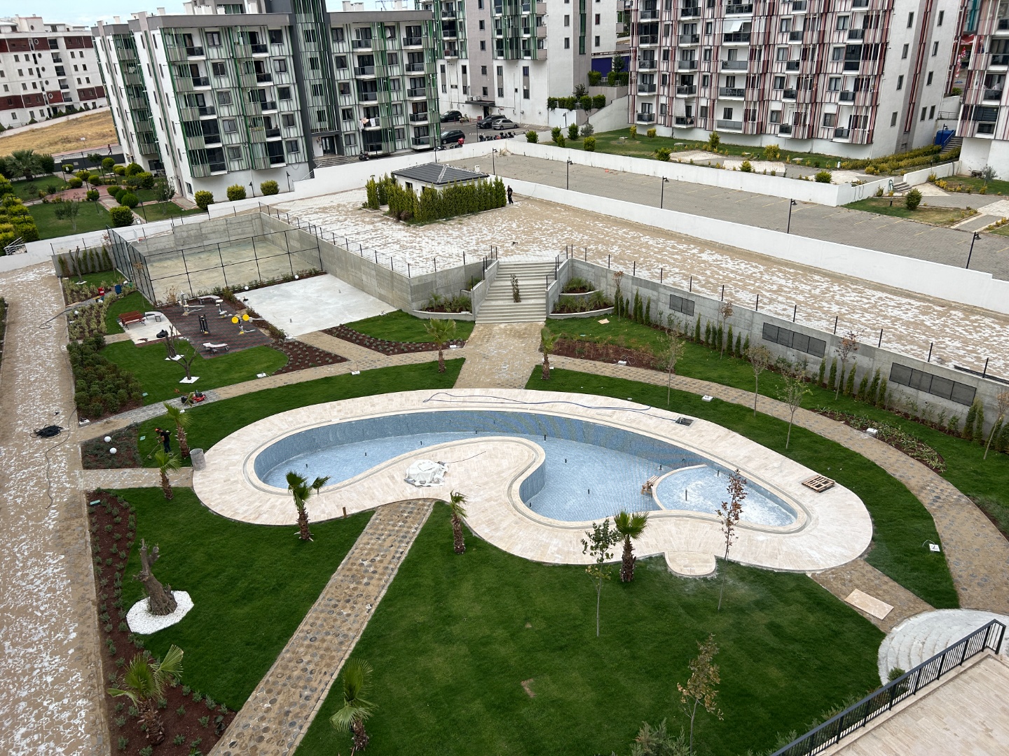 ÇANAKKALE, MERKEZ, HAMİDİYE MAHALLESİNDE, SOSYAL DONATILI VE GÜVENLİKLİ SİTEDE, GENİŞ BALKONLU, HOLLÜ SATILIK 1+1 DAİRE - ÇANAKKALE MERKEZ KEPEZ BELDESİ, HAMİDİYE MAHALLESİ - undefined undefined - Thumbnail