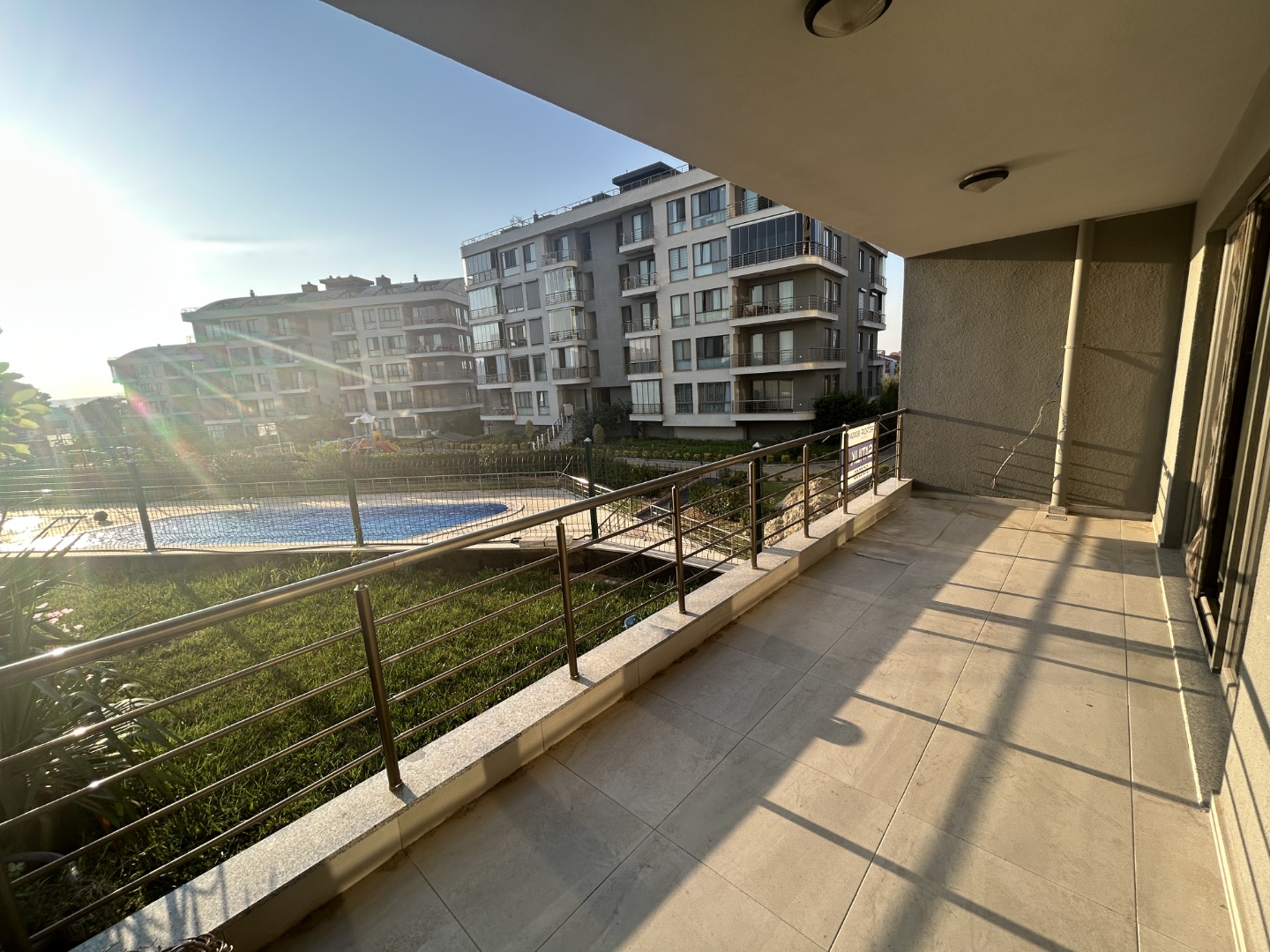 ÇANAKKALE HAMİDİYE MAH.DE DEVLET HASTANESİ YAKINI, HAVUZLU-GÜVENLİKLİ SİTEDE GENİŞ 3+1 DAİRE - ÇANAKKALE MERKEZ KEPEZ BELDESİ, HAMİDİYE MAHALLESİ - undefined undefined - Thumbnail